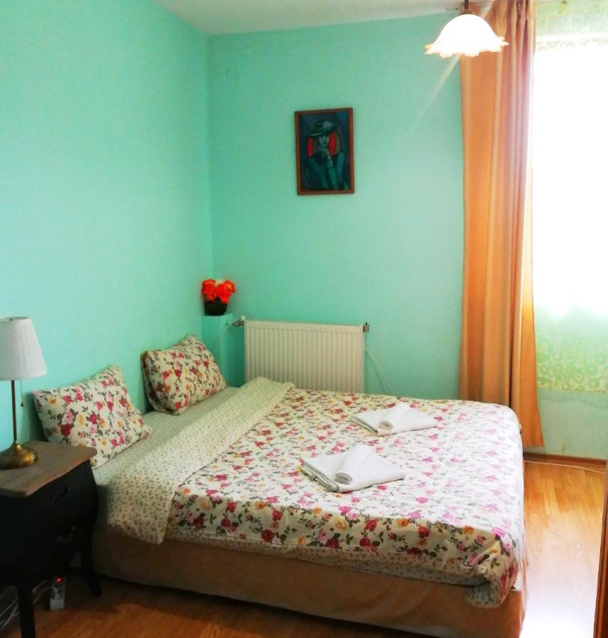 Guest House Misha Petrevene Esterno foto