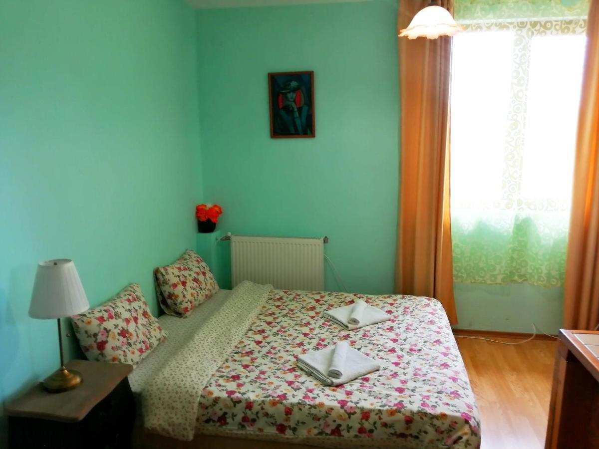 Guest House Misha Petrevene Esterno foto
