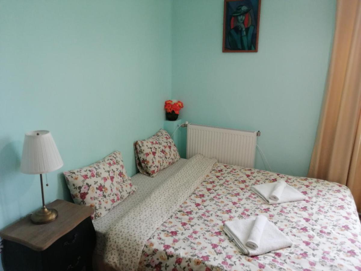 Guest House Misha Petrevene Esterno foto