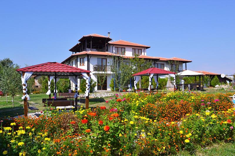 Guest House Misha Petrevene Esterno foto