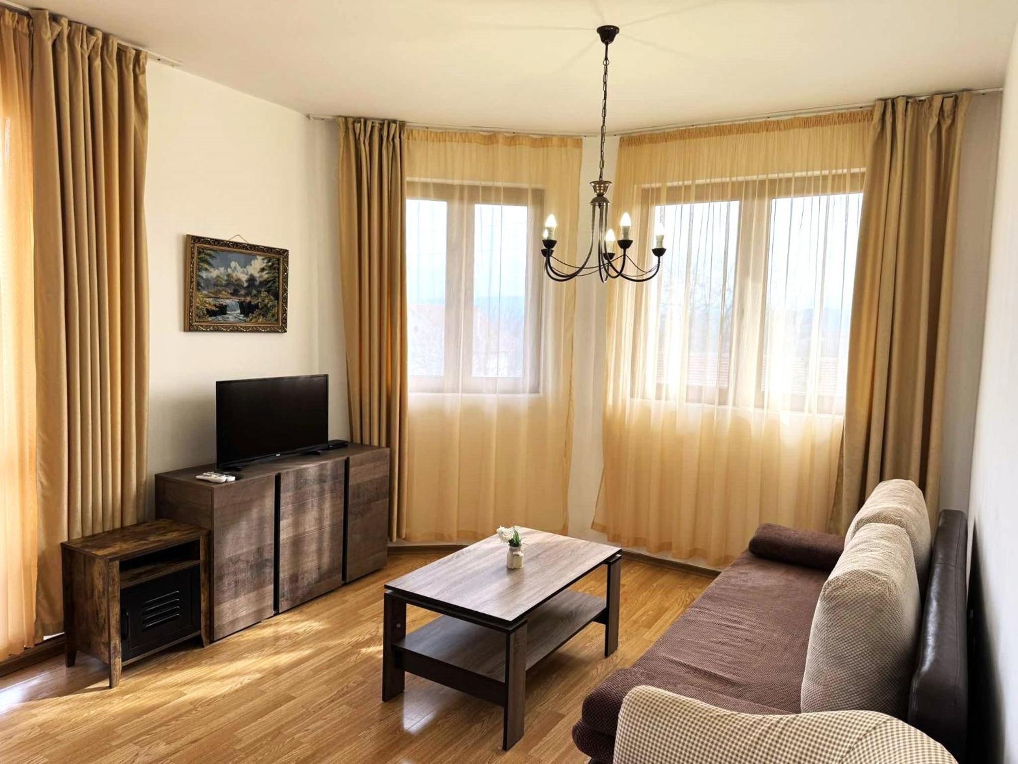 Guest House Misha Petrevene Esterno foto
